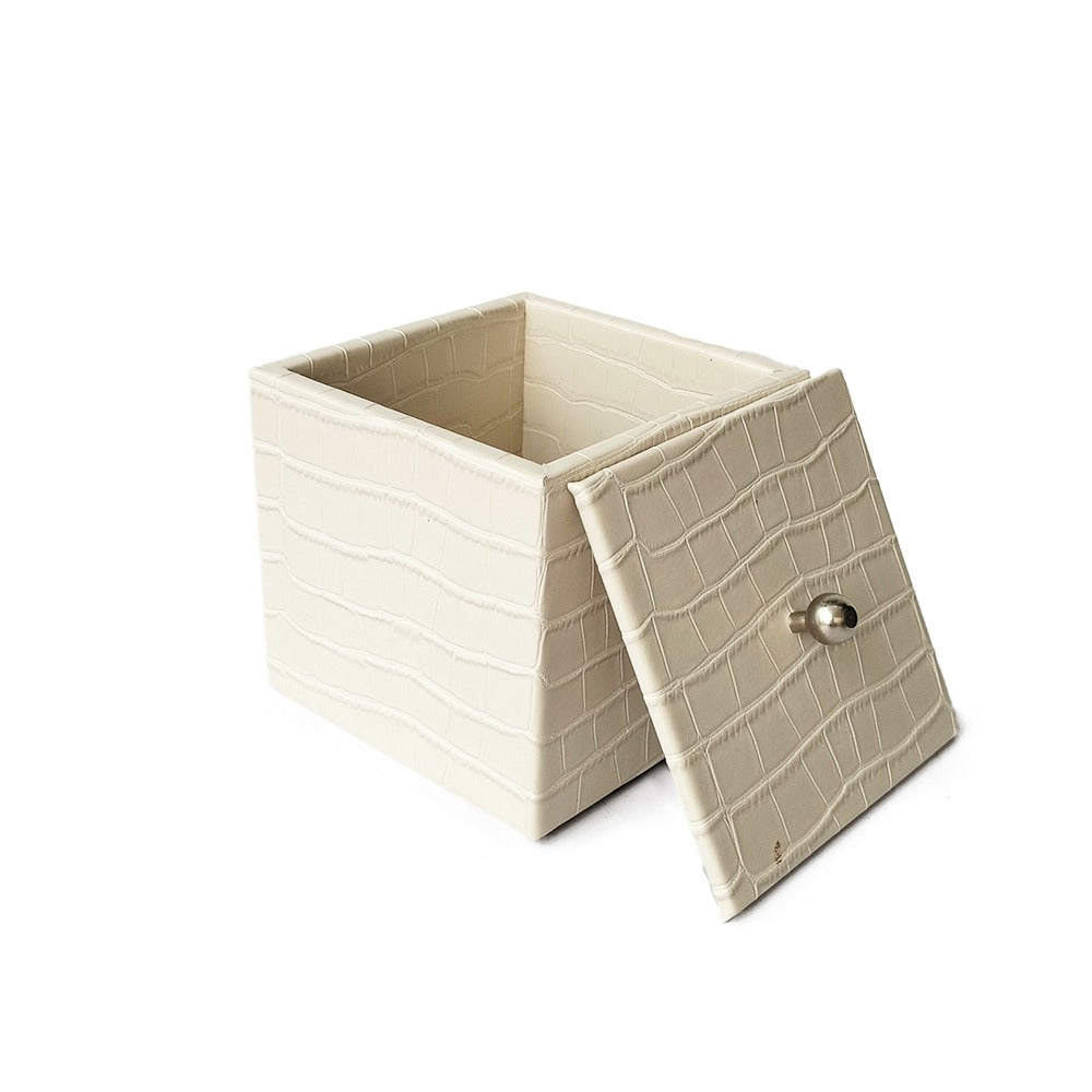 CUBO TAPA HOTEL