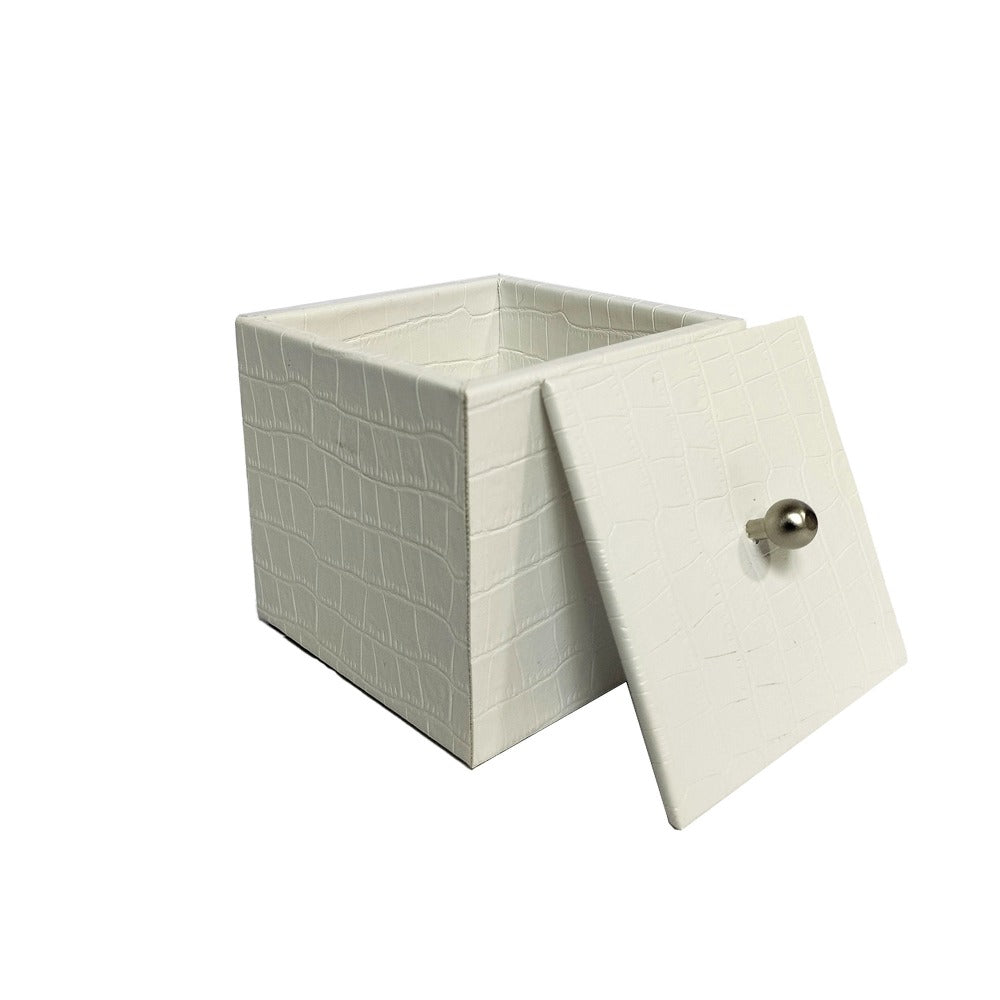 CUBO TAPA HOTEL