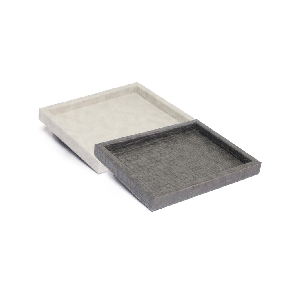 CHAROLA LADDU WOMAN HUMO