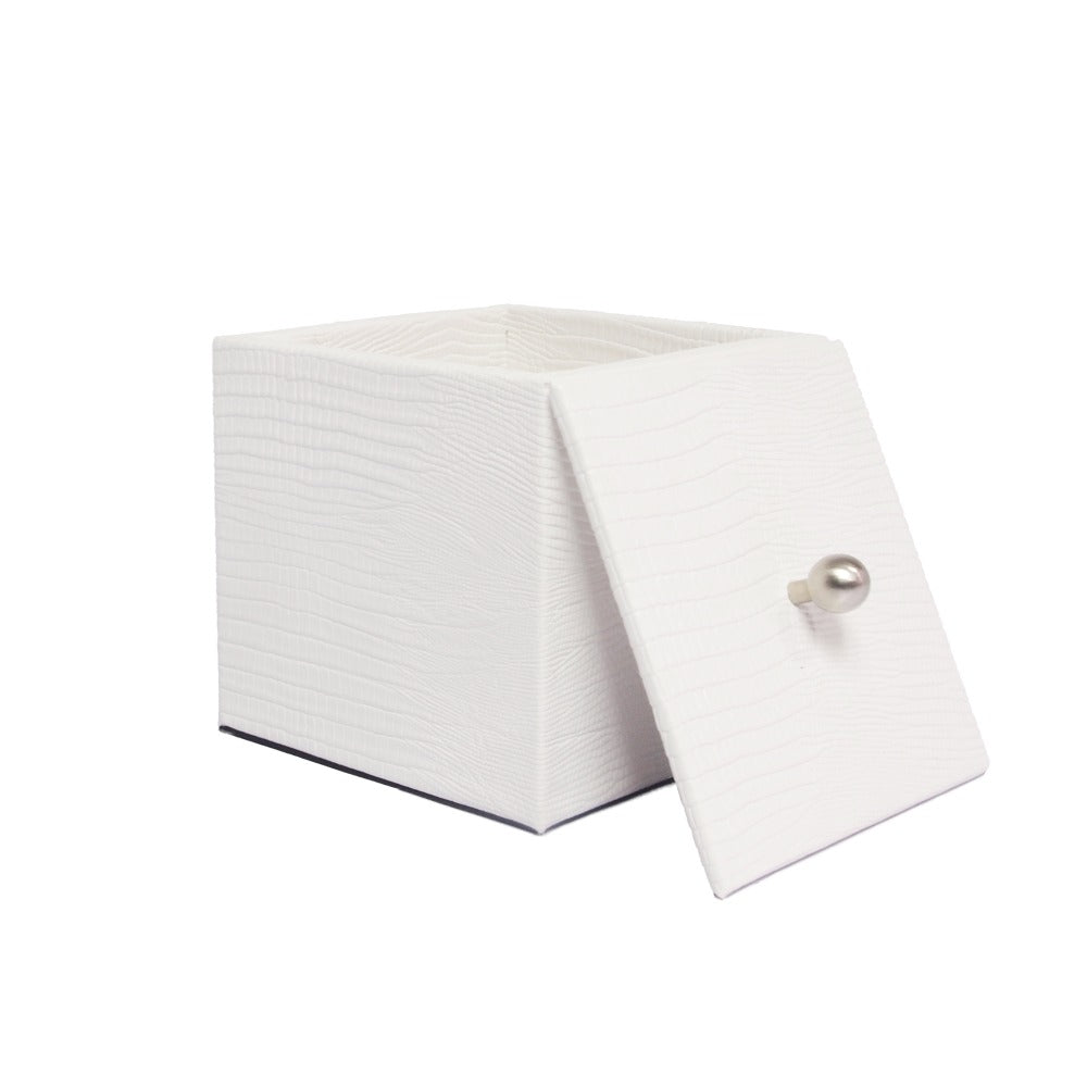 CUBO TAPA HOTEL