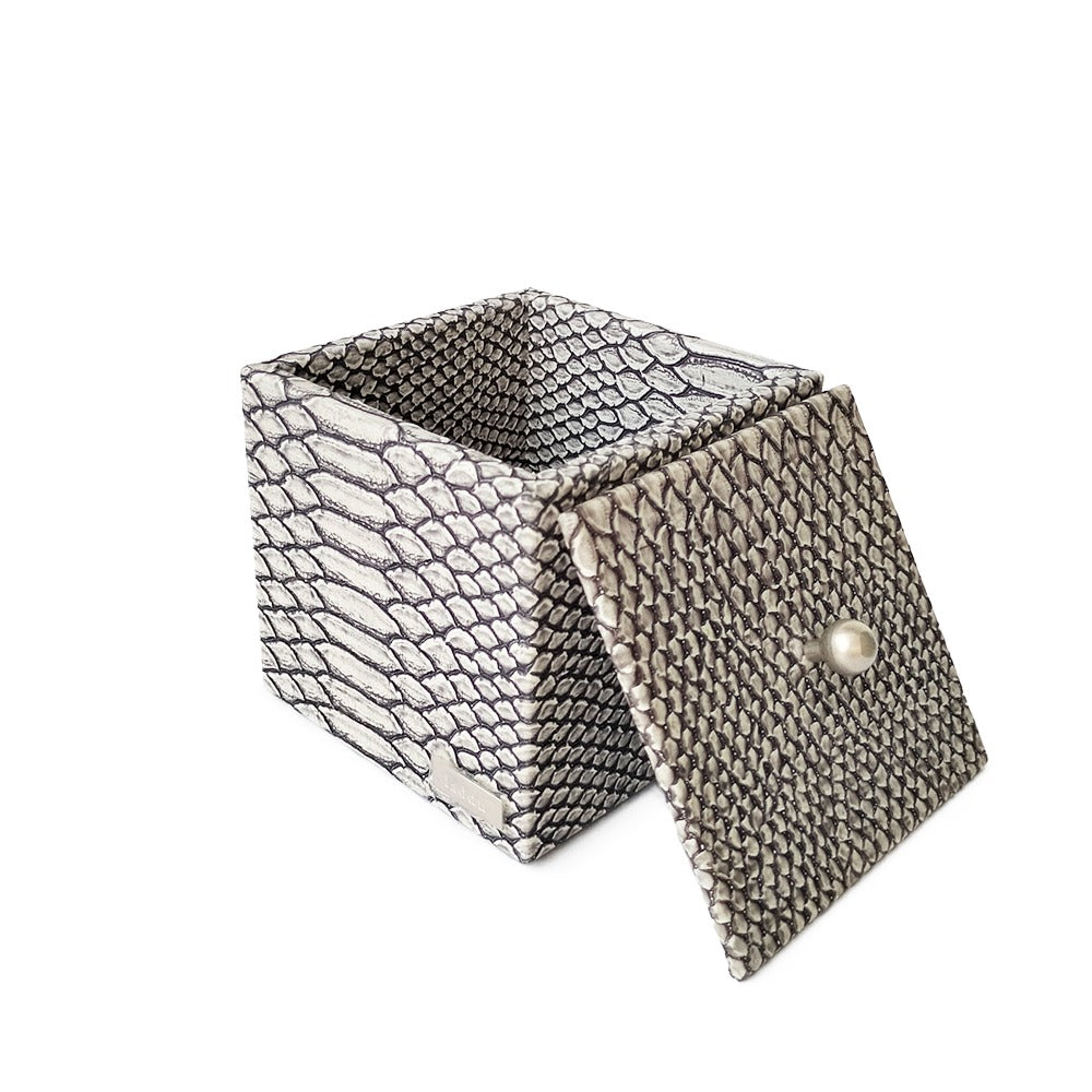 CUBO TAPA HOTEL